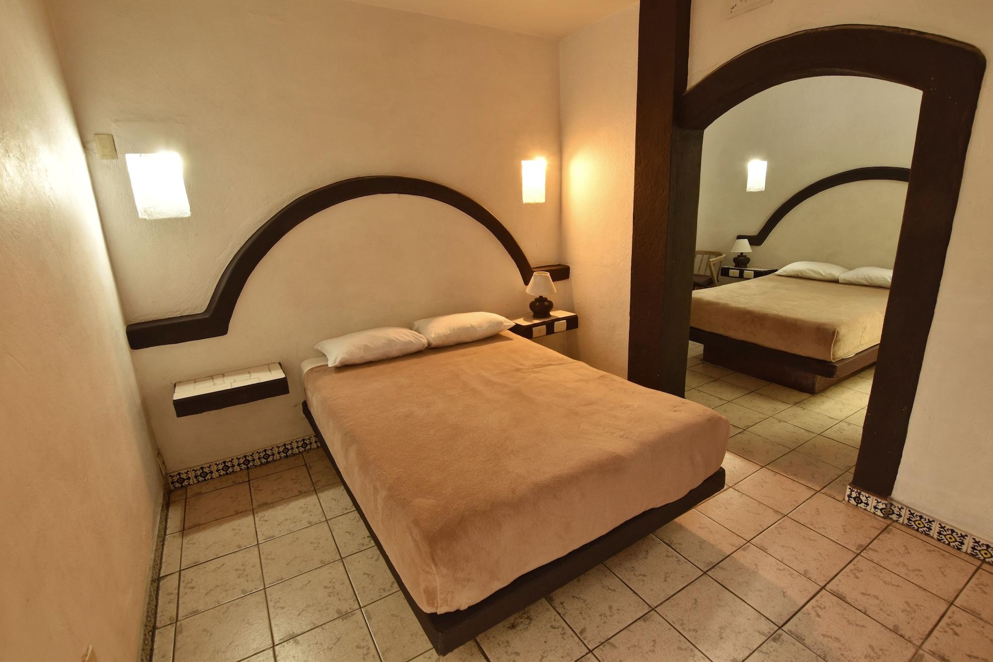 Hotel Plaza Morelia Buitenkant foto